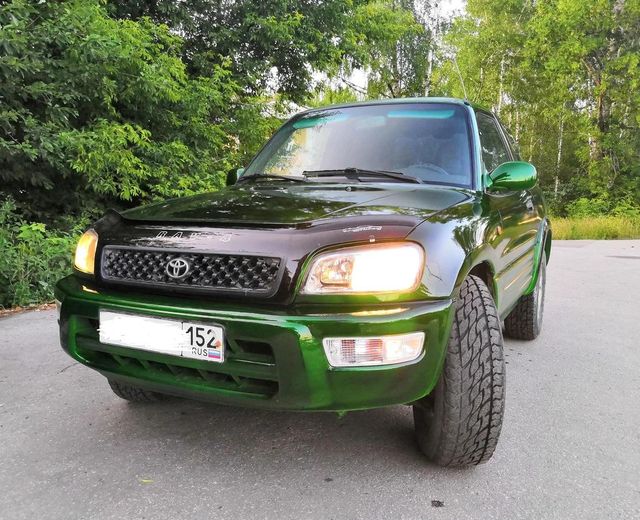 Дефлектор VT52 для капота (c облицовкой радиатора) Toyota RAV4 I 1994-2000. Артикул TYA23VT