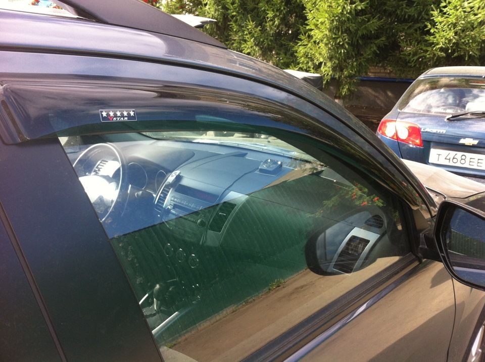 Дефлекторы V-Star для окон Peugeot 4007 2007-2012. Артикул D22254