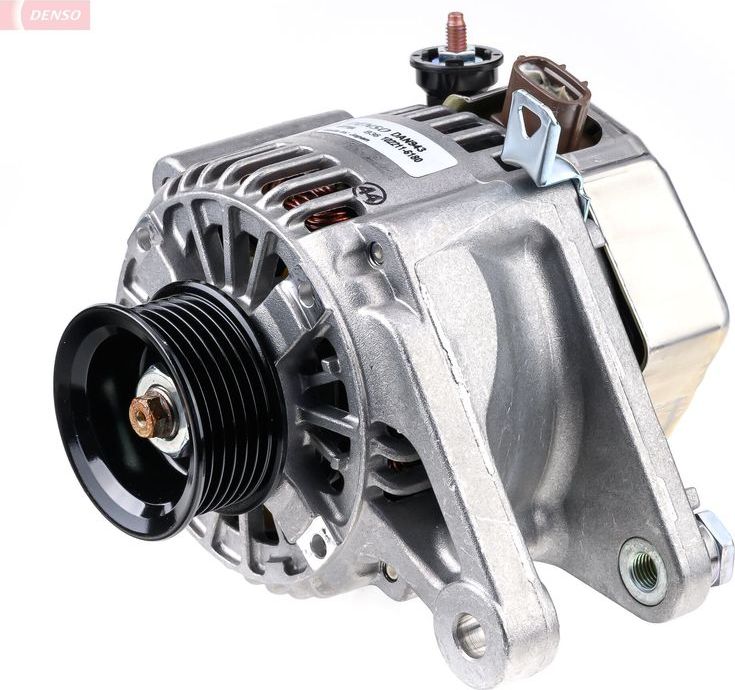 Генератор Denso. Артикул DAN943