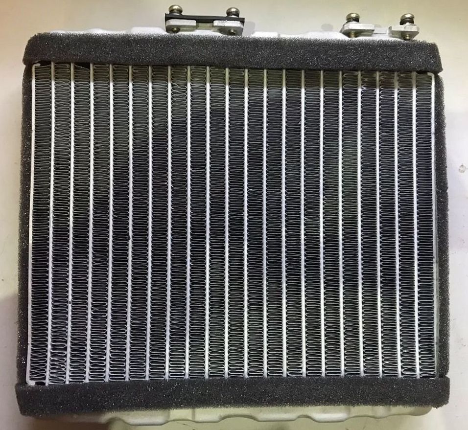 Радиатор отопителя (печки) AVA. Артикул DN6133