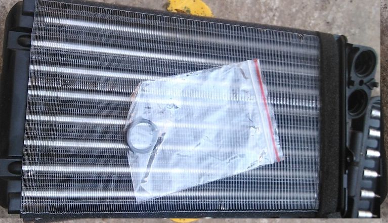 Радиатор отопителя (печки) AVA. Артикул PEA6240