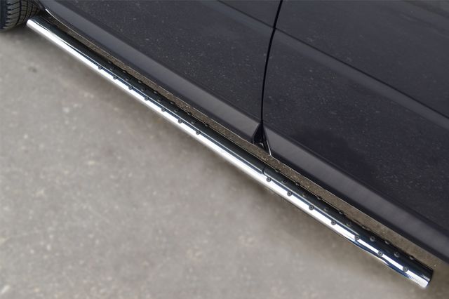 Защита порогов RusStal труба 75х42 овал с проступью для Land Rover Freelander II 2013-2014. Артикул LFRO-001494