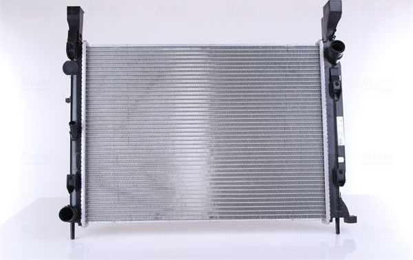 Радиатор охлаждения двигателя Nissens. Артикул 637618