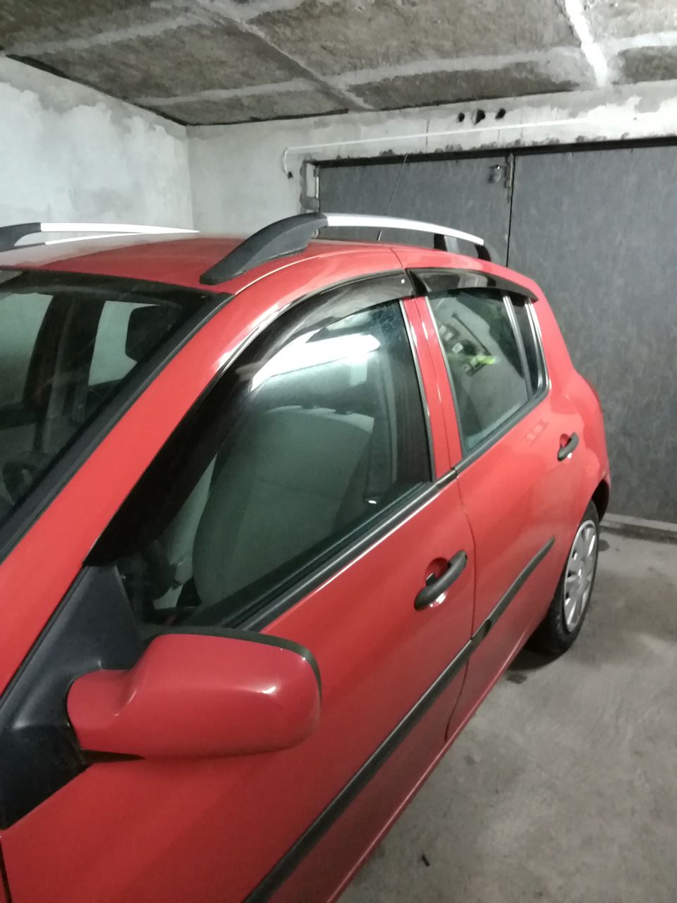 Дефлекторы Cobra Tuning для окон Renault Clio III хэтчбек 5-дв. 2005-2012. Артикул R10105