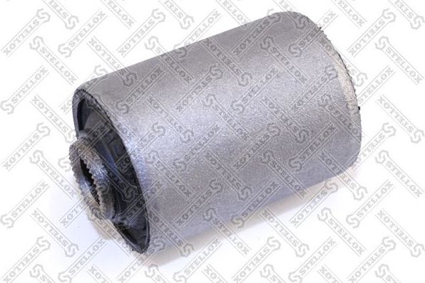 Сайлентблок переднего рычага подвески Stellox нижний внутренний для Honda Civic IV 1987-1991. Артикул 87-37017-SX