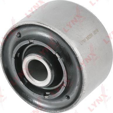 Сайлентблок переднего рычага подвески LYNXauto. Артикул B8298