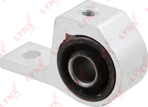 Сайлентблок переднего рычага подвески LYNXauto. Артикул C8185