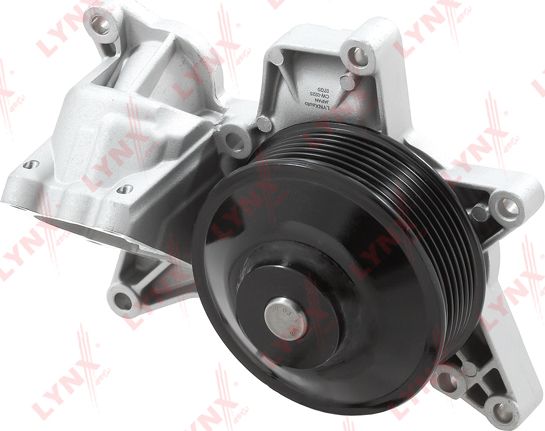 Помпа (водяной насос) LYNXauto. Артикул CW-0225