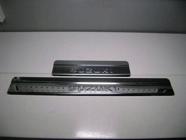 Накладки Ладья на внутренние пороги (штамп) для Suzuki SX4 II 2013-2026. Артикул 014.70.11