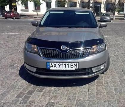 Дефлектор VT52 для капота Skoda Rapid 2013-2020. Артикул SK12VT