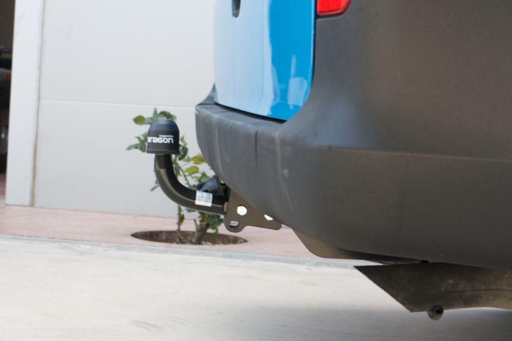 Фаркоп Aragon для Mercedes-Benz Vito W639 2003-2014. Артикул E4110AA