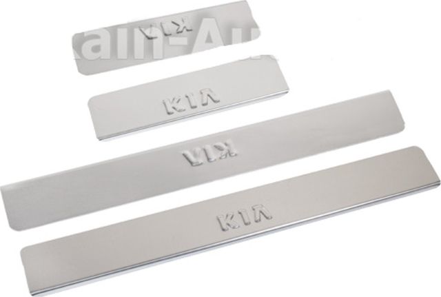 Накладки Ладья на внутренние пороги (с надписью RIO) (штамп) для Kia Rio IV 2017-2026. Артикул 014.17.223