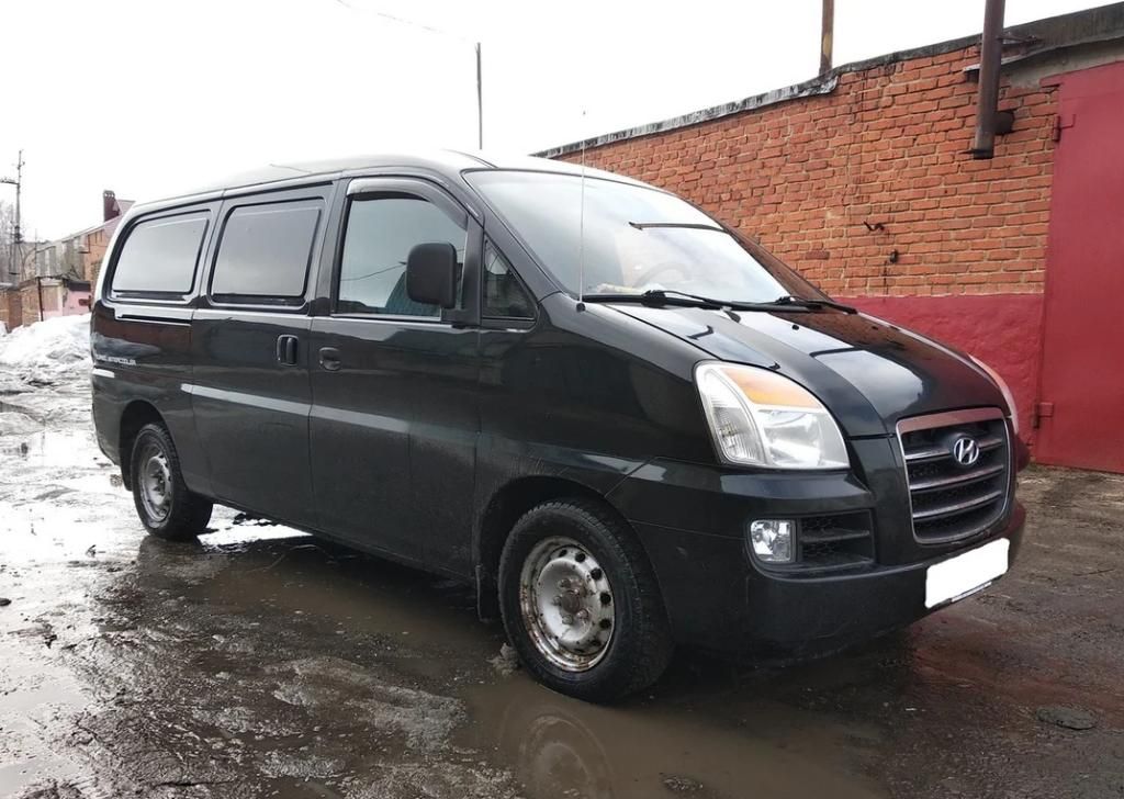 Дефлекторы Cobra Tuning для окон Hyundai H1 Starex 1998-2007. Артикул H22398