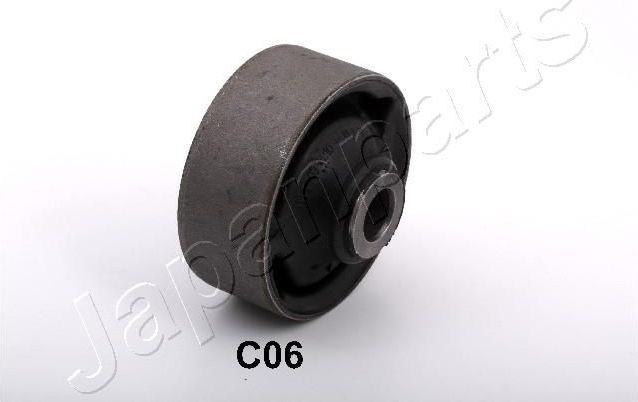 Сайлентблок переднего рычага подвески Japanparts. Артикул RU-C06