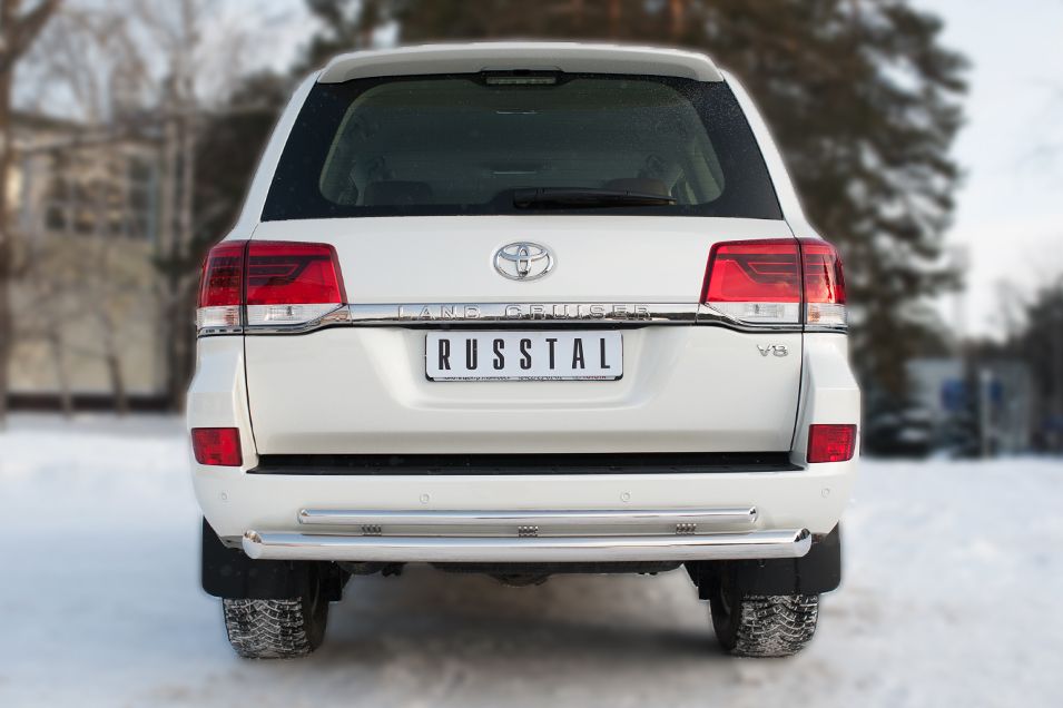 Защита RusStal заднего бампера d76 (дуга) d42 (дуга)+декор паз для Toyota Land Cruiser 200 2015-2021. Артикул TLCZ-002167