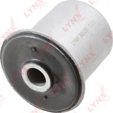 Сайлентблок переднего рычага подвески LYNXauto. Артикул B8425