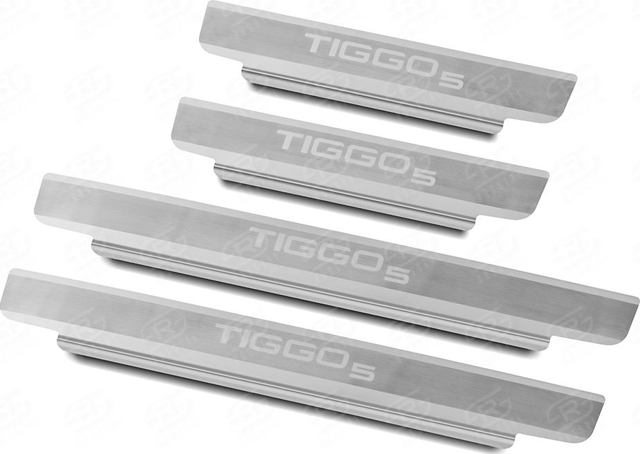 Накладки RusStal на пороги (лист нерж. шлифованный с надписью) для Chery Tiggo 5 2015-2017. Артикул CHTG15-03
