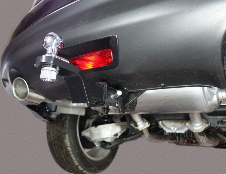 Фаркоп ТСС оцинкованный под американский квадрат для Infiniti QX70 2015-2017  (нерж. шар). Артикул TCU00005N