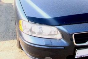 Дефлектор SIM для капота Volvo S60 I 2000-2009. Артикул SVOLVS600612