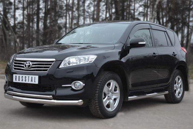 Защита порогов RusStal труба d76 с накладками (вариант 3) для Toyota RAV4 III 2010-2012 (обычная база). Артикул TRT-1001513