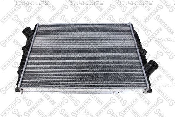 Радиатор охлаждения двигателя Stellox. Артикул 81-03428-SX