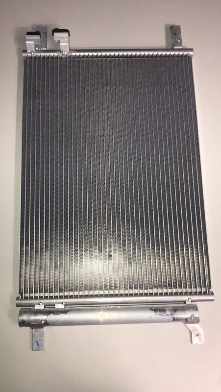 Радиатор кондиционера (конденсатор) BSG для Audi TT III (8S) 2014-2026. Артикул BSG 90-525-026