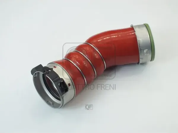 ПАТРУБОК ИНТЕРКУЛЕРА (Quattro Freni). Артикул QF30Q00101