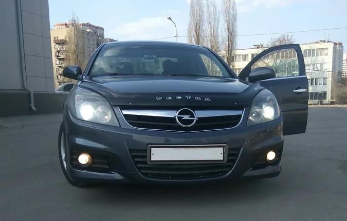 Дефлектор Vip-Tuning для капота (длинный) Opel Vectra C универсал 2005-2008. Артикул OP22