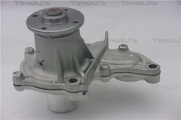 Помпа (водяной насос) GMB для Toyota Corolla E80 1983-1988. Артикул GWT-83AH