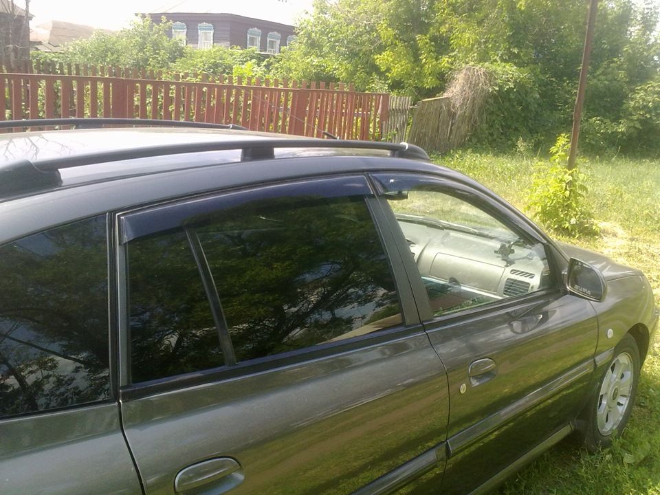 Дефлекторы окон Сobra для Kia Rio I xэтчбек 5-дв./универсал 2000-2005. Артикул z