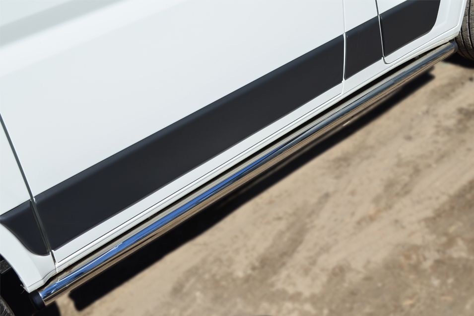 Защита порогов RusStal труба d63 (вариант 2) для Peugeot Boxer L1H1 2012-2026. Артикул PBT-001655