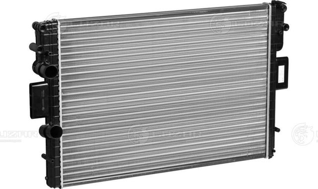 Радиатор охлаждения двигателя Luzar для IVECO Daily IV 2006-2011. Артикул LRc 1641