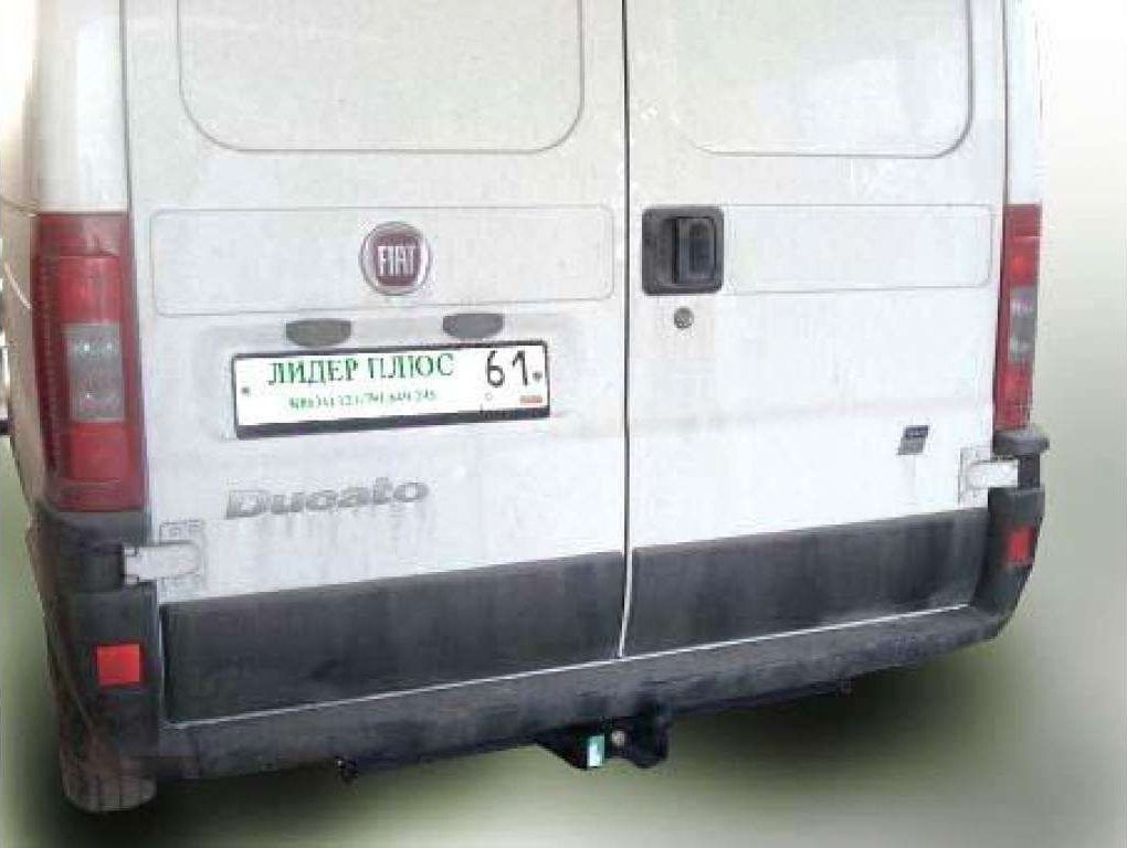Фаркоп Лидер-Плюс для Fiat Ducato 244 (СЕВЕРСТАЛЬ) 2007-2011. Фланцевое крепление. Артикул F202-FC