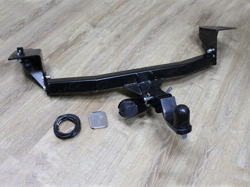 Фаркоп ТСС под американский квадрат для Nissan X-Trail T32 2015-2018, 2018-2022. Артикул TCU00083