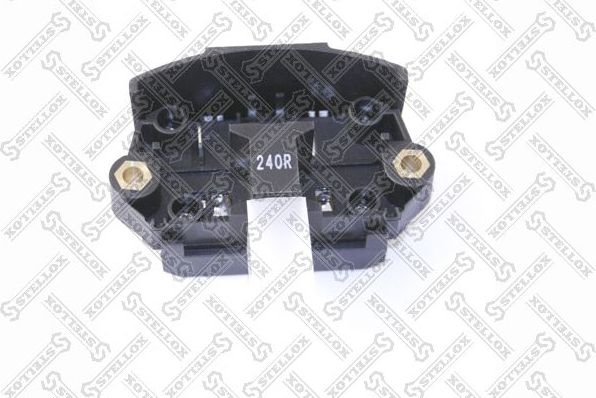 Реле-регулятор напряжения генератора Stellox для BMW 5 II (E28) 1981-1987. Артикул 06-71617-SX