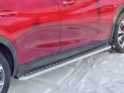 Защита порогов RusStal труба d42 С листом (Лист алюм, проф. нерж) (Вариант 1) для Infiniti QX30 2016-2026. Артикул IQX3L-0025021