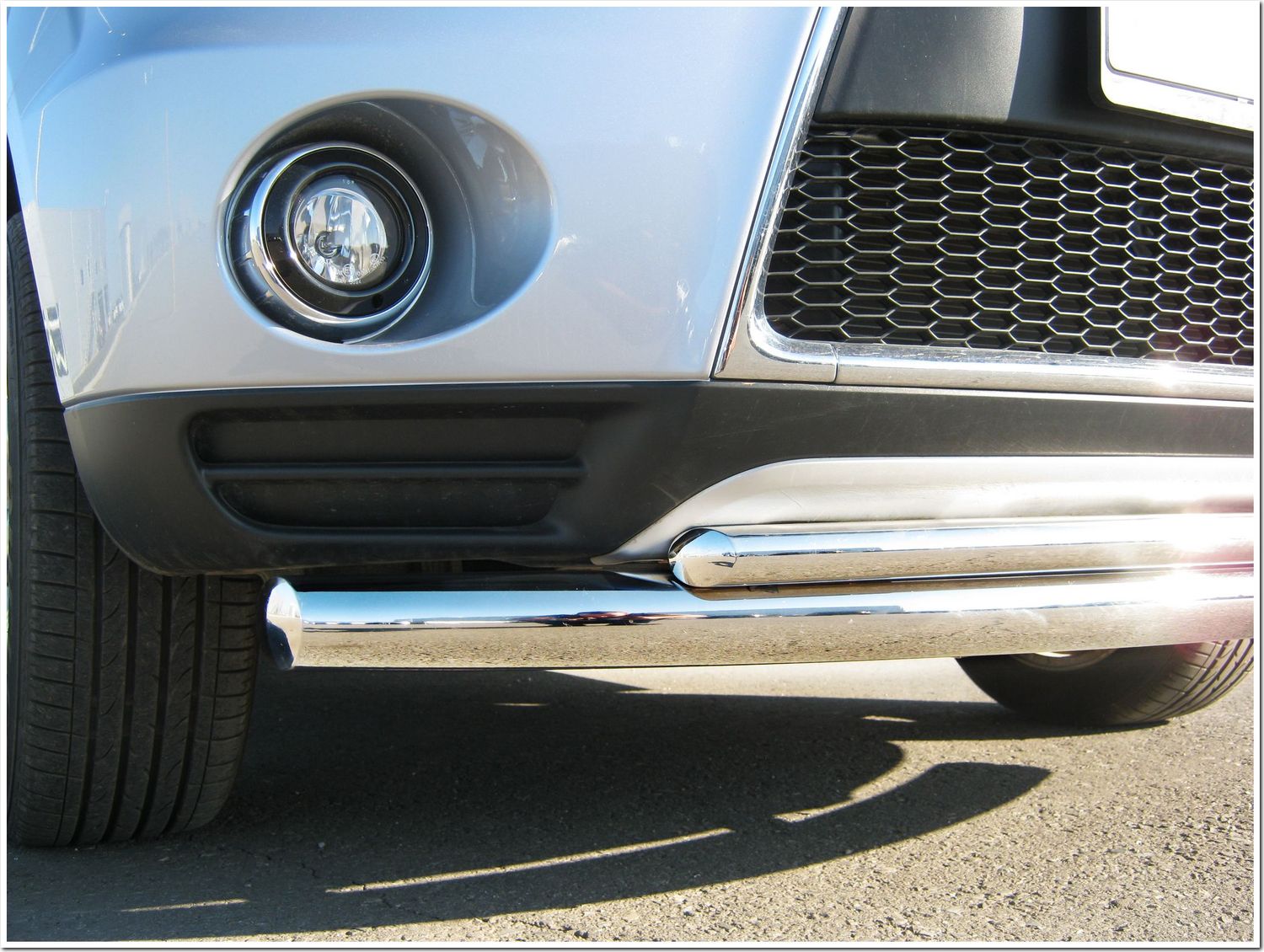 Защита RusStal переднего бампера d76/42 (дуга) для Mitsubishi Outlander XL 2010-2012. Артикул MNZ-000113