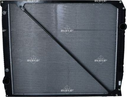 Радиатор охлаждения двигателя NRF для Mercedes-Benz Actros MP2 2002-2008. Артикул 519576