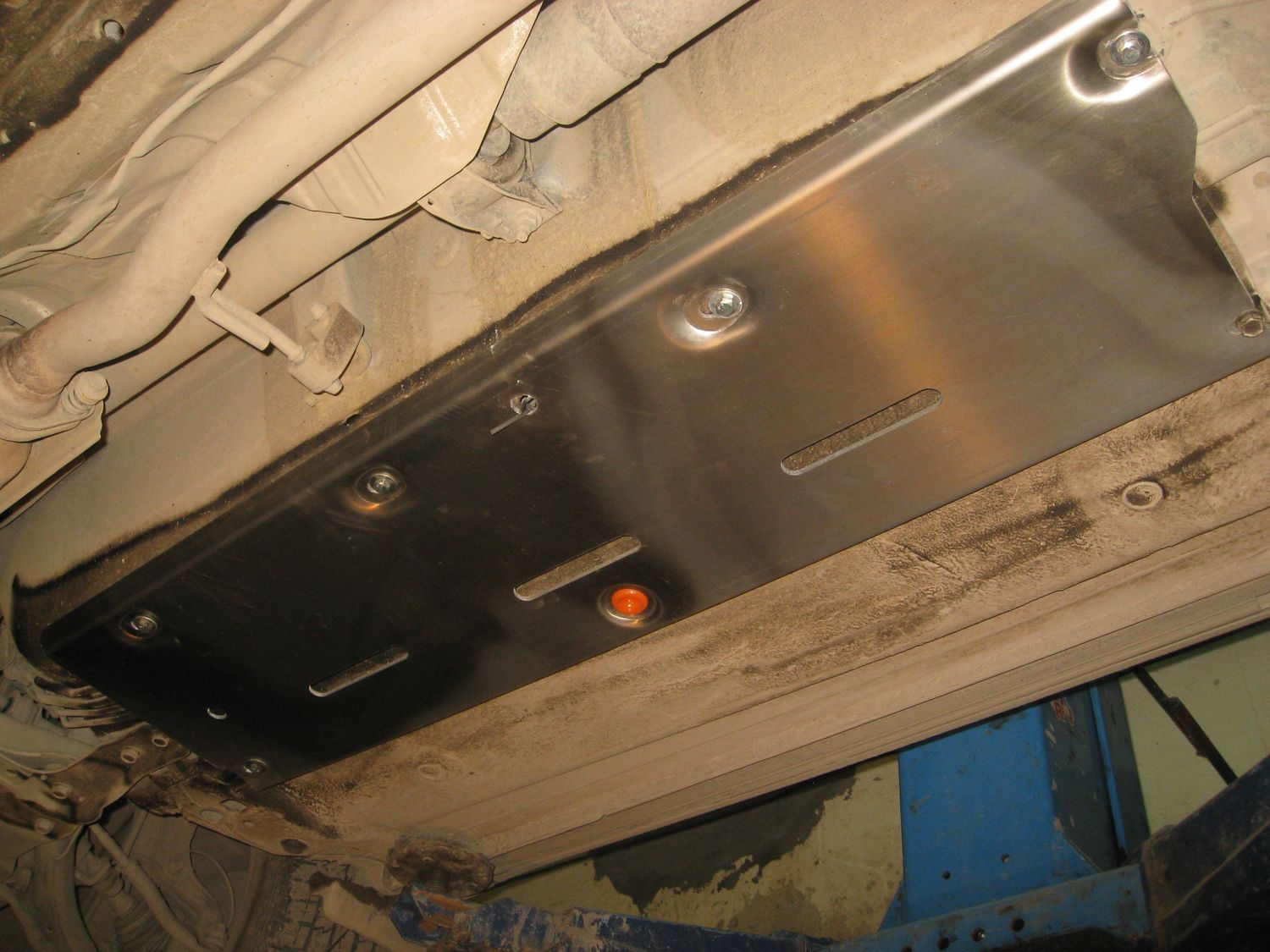 Защита алюминиевая Alfeco для топливопровода Nissan X-Trail T31 2007-2014. Артикул ALF.15.42 AL4