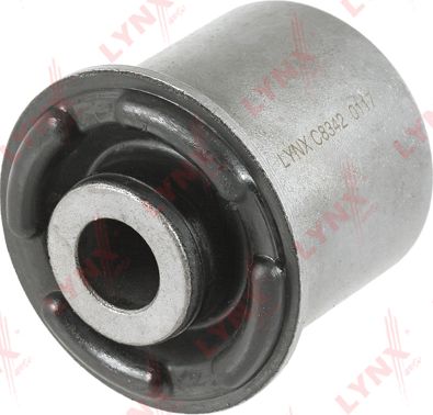 Сайлентблок переднего рычага подвески LYNXauto. Артикул C8342