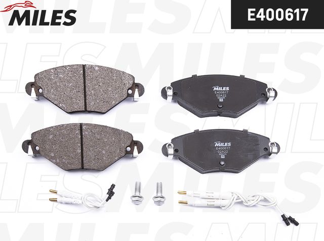 Тормозные колодки Miles (Low-Metallic) передние для Citroen C5 I 2001-2008. Артикул E400617