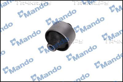 Сайлентблок переднего рычага подвески Mando. Артикул DCC010266
