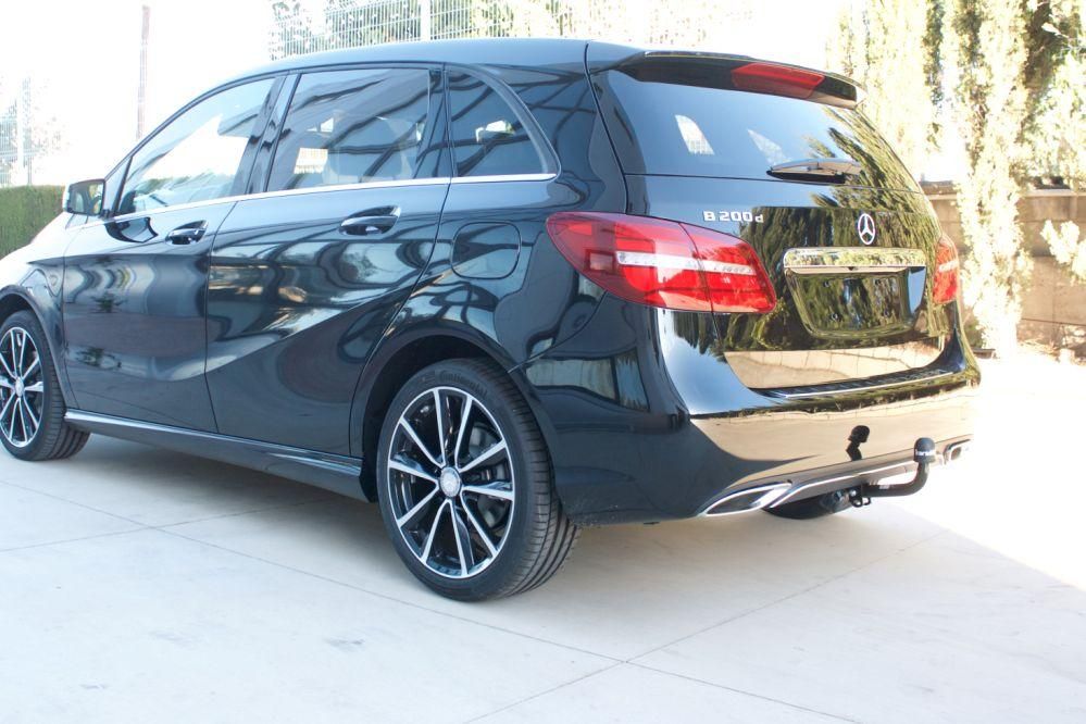 Фаркоп Aragon для Infiniti QX30 2015-2019. Артикул E4122CA