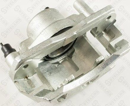 Тормозной суппорт Stellox передний правый для Mazda Premacy I (CP) 1999-2005. Артикул 05-90336-SX