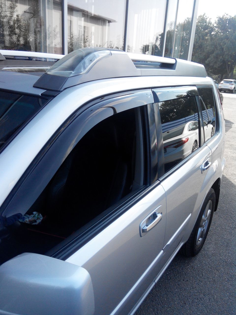 Дефлекторы Cobra Tuning для окон Nissan X-Trail T30 2001-2007. Артикул N11701