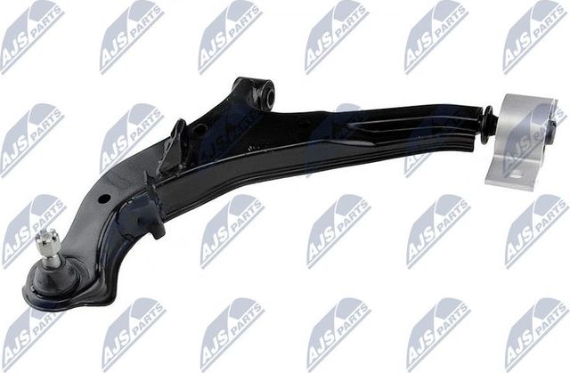 Поперечный рычаг передней подвески NTY левый нижний для Nissan Maxima A33 2000-2003. Артикул ZWD-NS-070