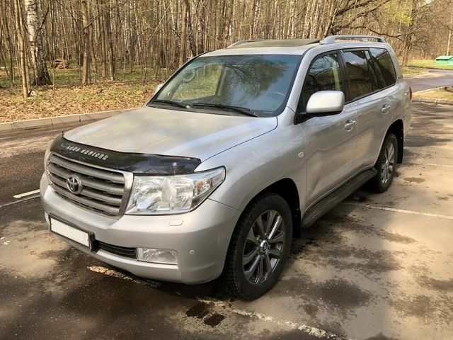 Дефлектор Vip-Tuning для капота Toyota Land Cruiser 200 2007-2012. Артикул TYA55