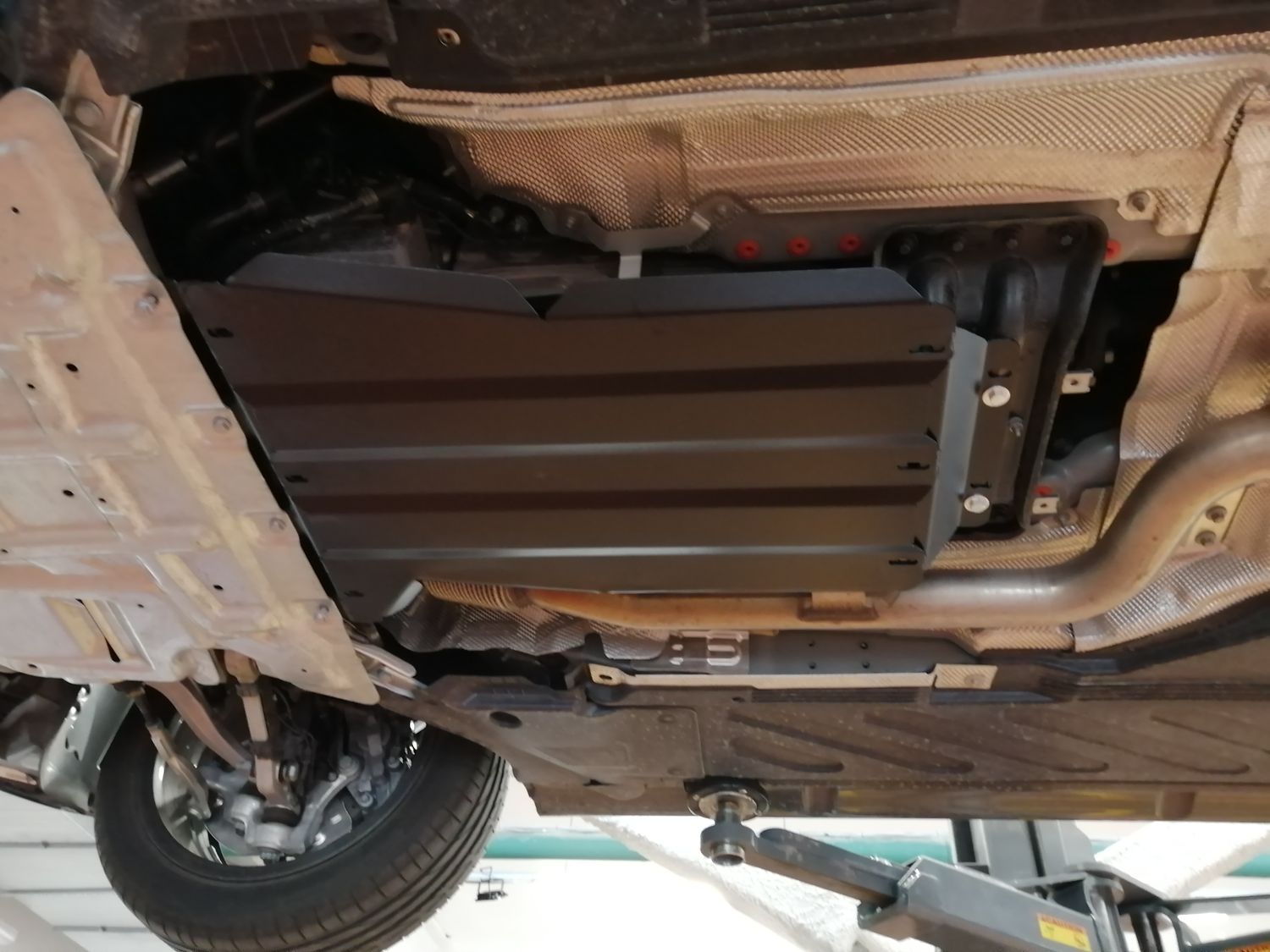 Защита Alfeco для КПП Mercedes-Benz C-Класс W205 2013-2026. Артикул ALF.36.22