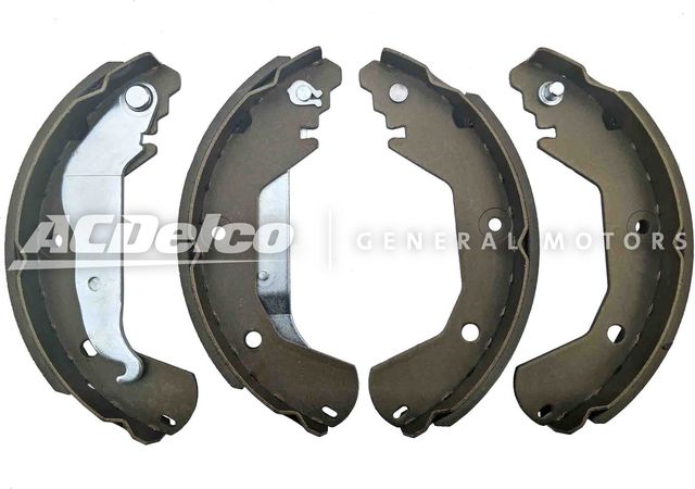 Тормозные колодки ACDelco. Артикул 19372226
