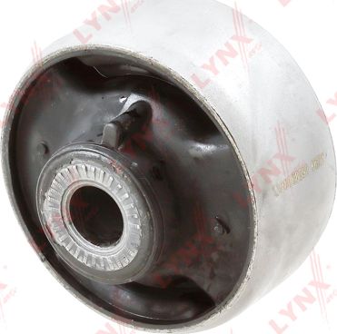Сайлентблок переднего рычага подвески LYNXauto. Артикул B8392